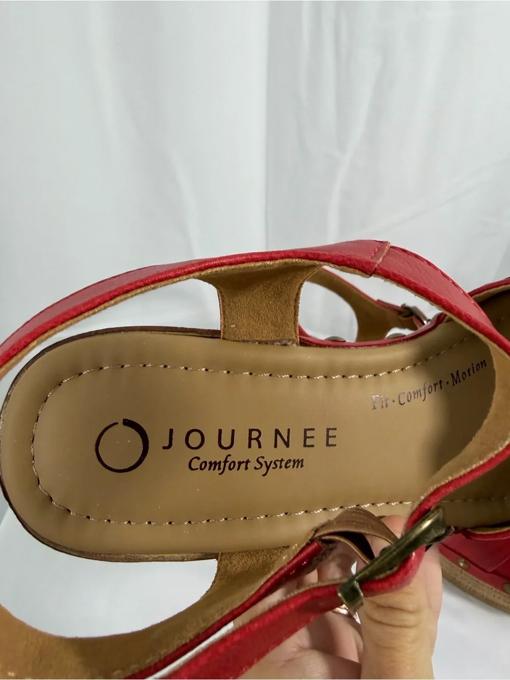 NWT Journee Collection Women’s Size 8 Red Comfortable 3 Inch Heel Sandals